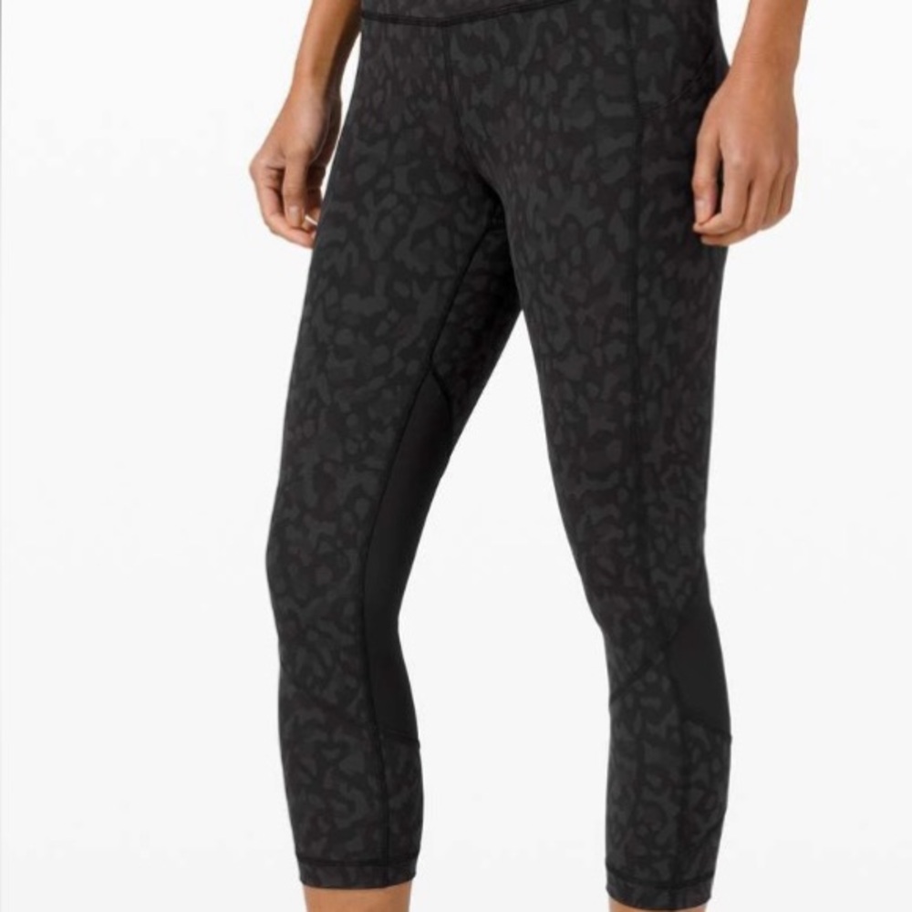 Lululemon Pace Rival High-Rise Crop 22" Size 10